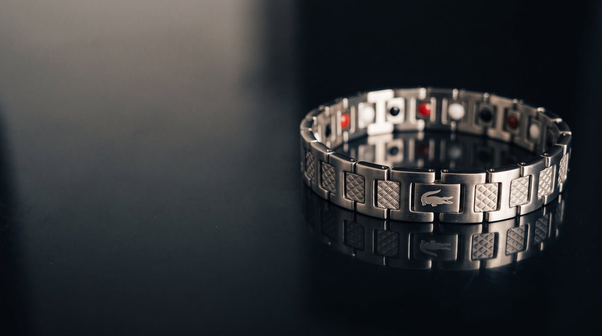 Men's Lacoste Metropole stainless steel link bracelet.