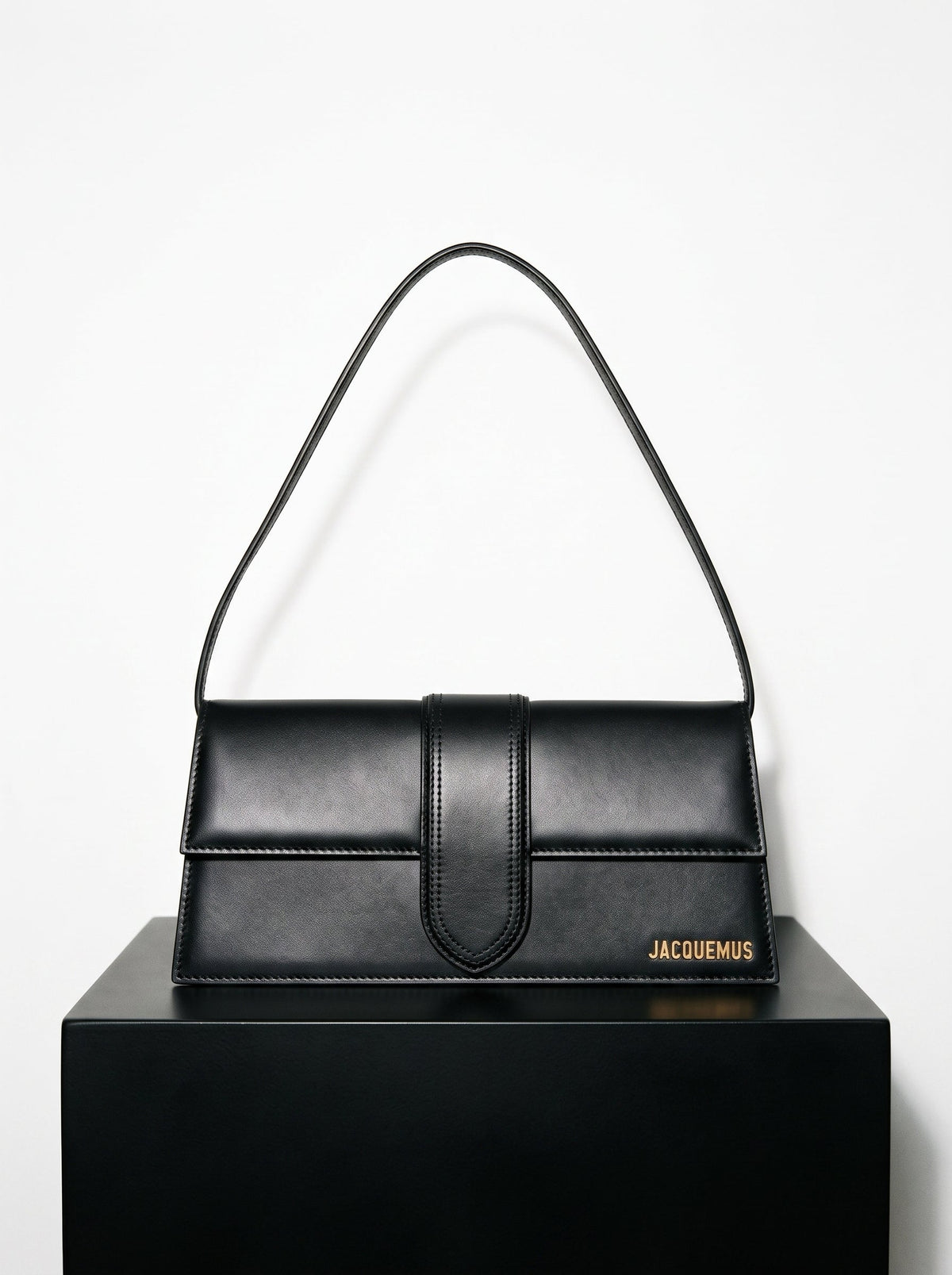 Jacquemus Le Bambino Long - Shoulder Bags silver shoulder bags in red, image 4