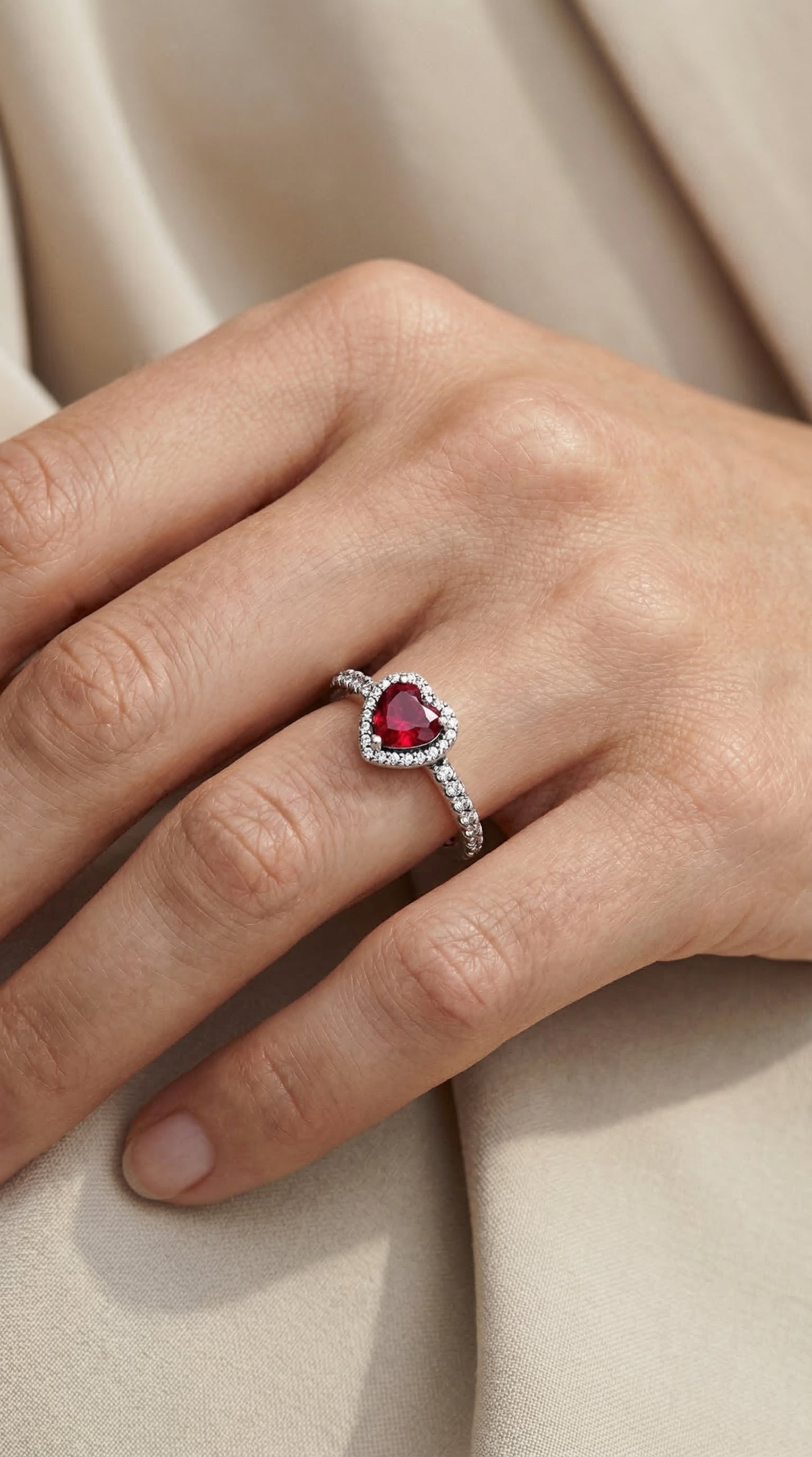 Pandora Heart ring - (RED)