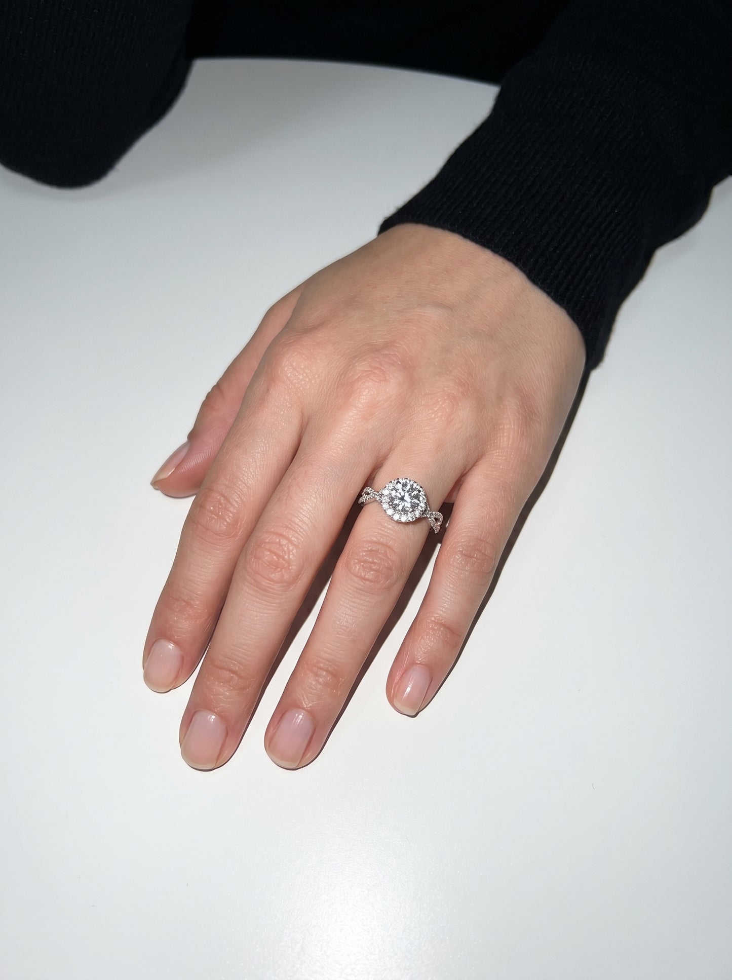 Round Diamond Prong Set Halo Twist