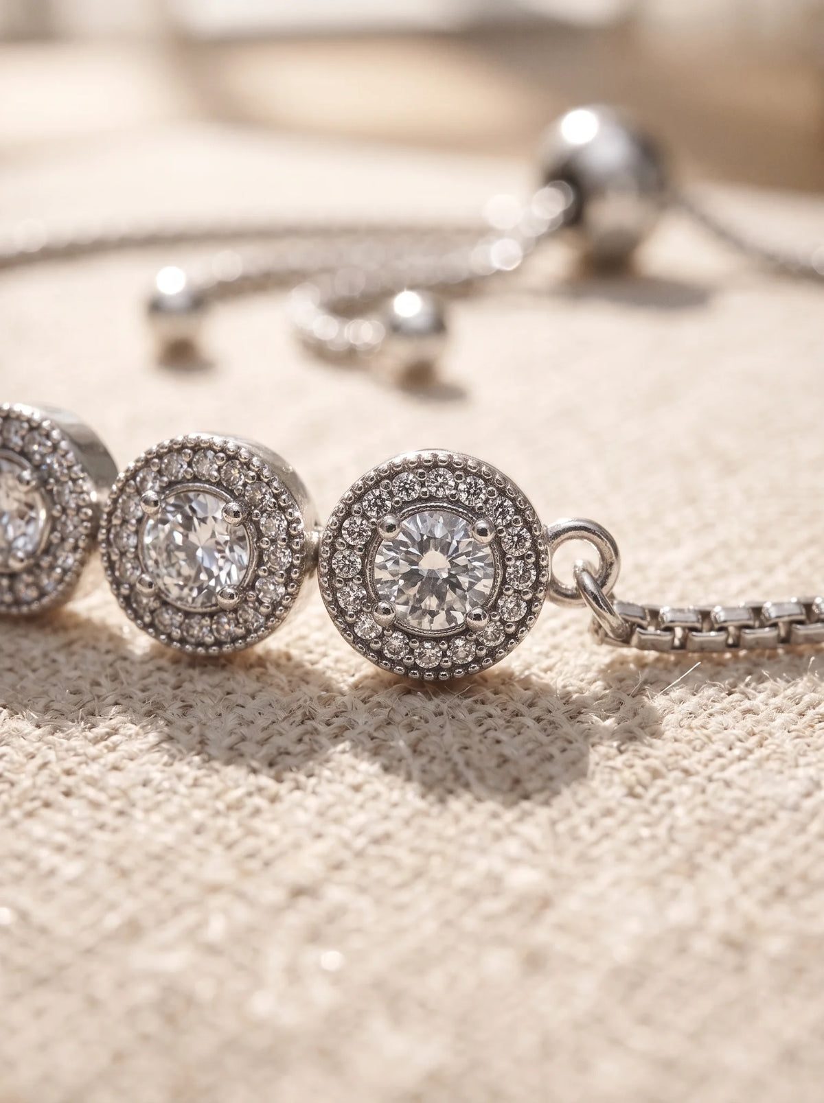 Round Sparkle Slider 925 Sterling Silver Bracelet - make_it_macro_2K_20261021184300.webp