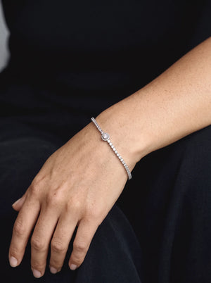 Pandora Sparkling Halo Tennis Bracelet - only_hand_please_2K_20261021170533.webp
